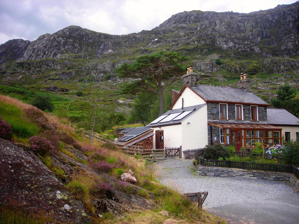 ブライナイ・フェスティニオグ Bryn Elltyd Eco Houseゲストハウス エクステリア 写真