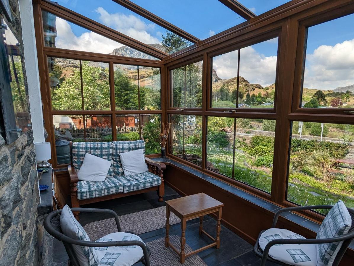 ブライナイ・フェスティニオグ Bryn Elltyd Eco Houseゲストハウス エクステリア 写真