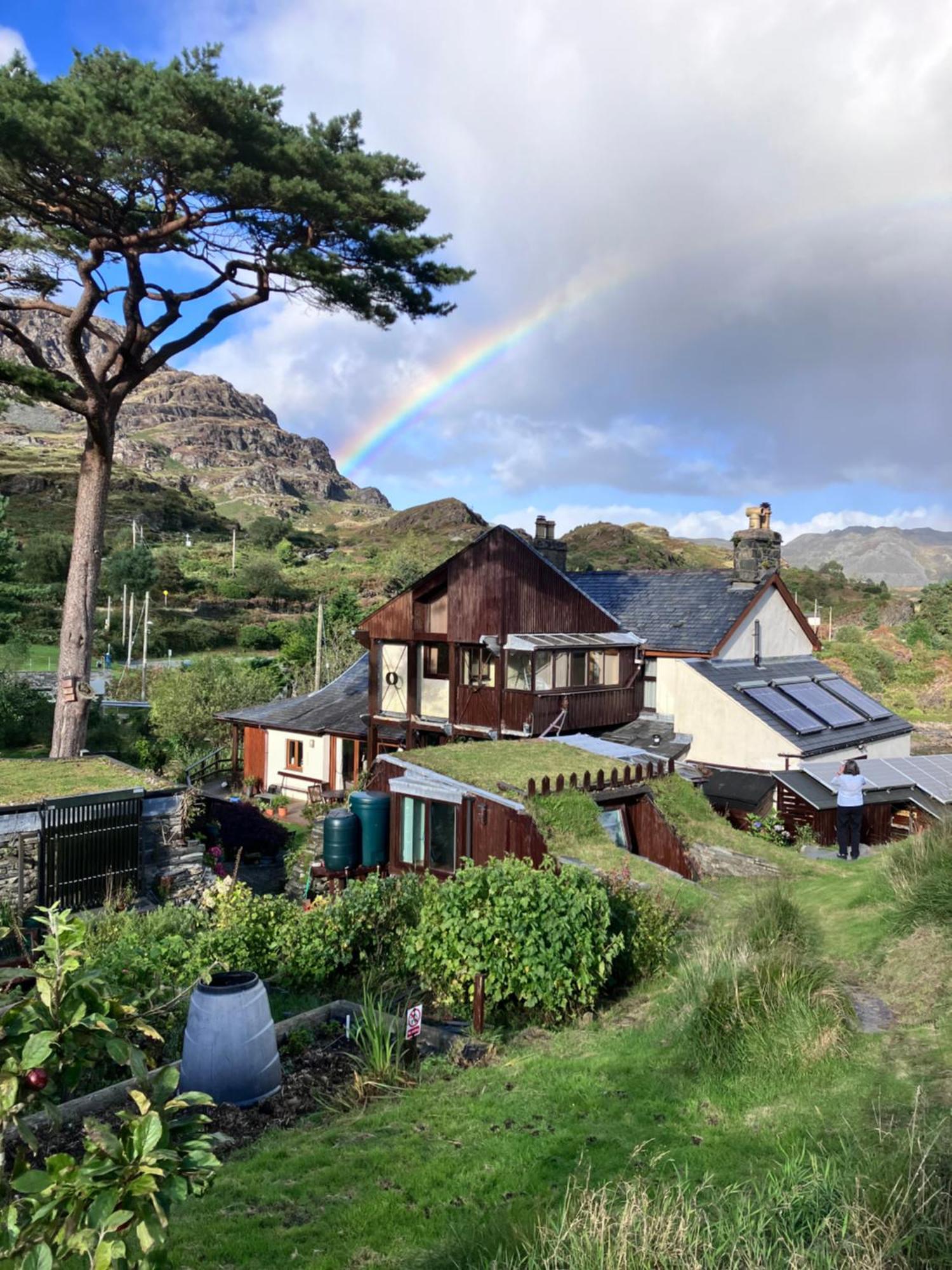 ブライナイ・フェスティニオグ Bryn Elltyd Eco Houseゲストハウス エクステリア 写真
